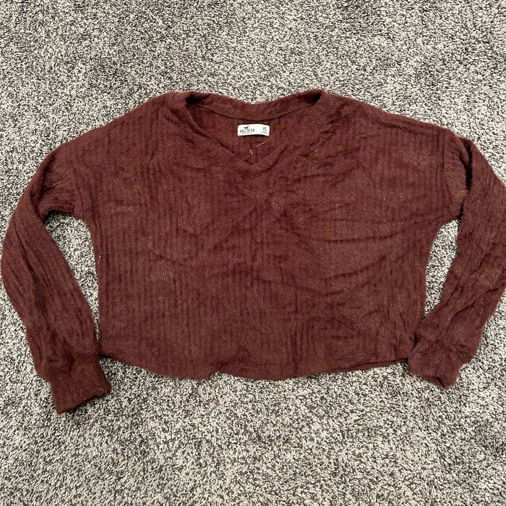 Hollister sweater